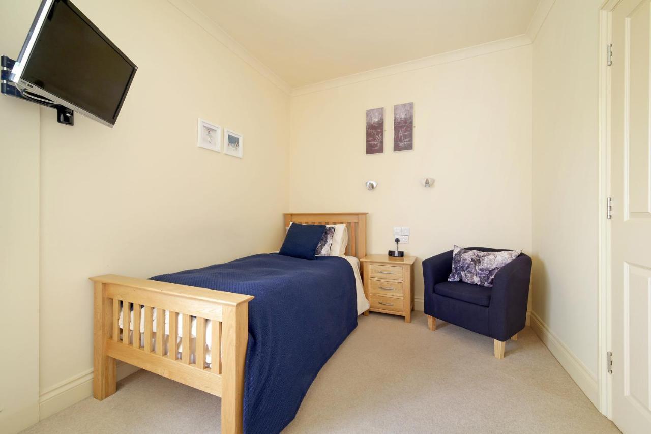Masons Arms Hotel Montacute Екстериор снимка