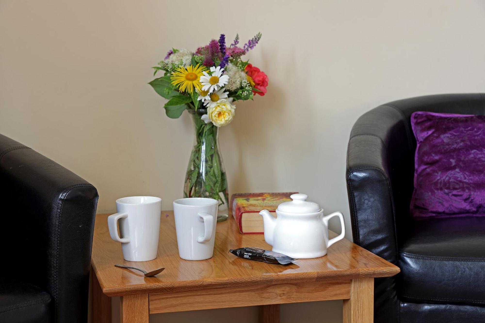 Masons Arms Hotel Montacute Екстериор снимка